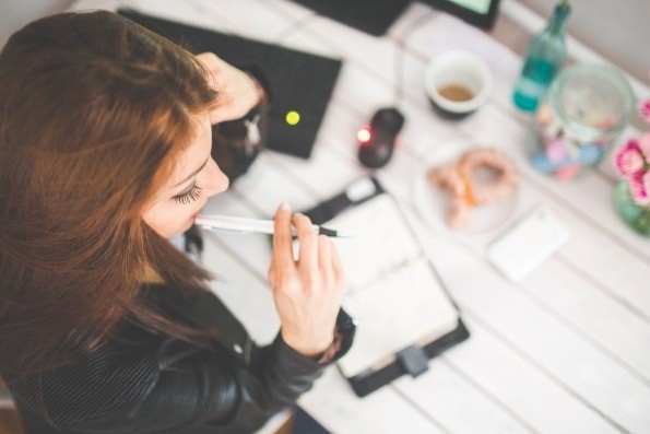 How to Email a Resume to an Employer: 12+ Email Examples