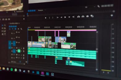 Modelos de currículo Adobe Express: avaliação e como editar