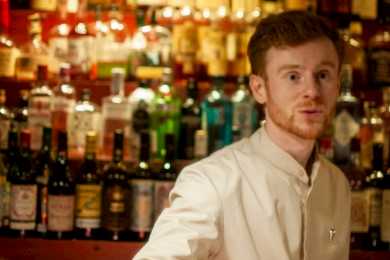 Bartender Job Description for a Resume: Examples & How-To