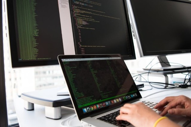 Top C# Interview Questions: Guide and 20+ Examples from IT Pros