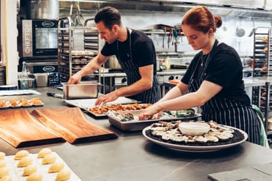 Cook Resume: Sample, Job Description & Skills