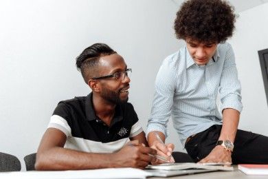 Copywriter CV Examples & Guide (20+ Tips)