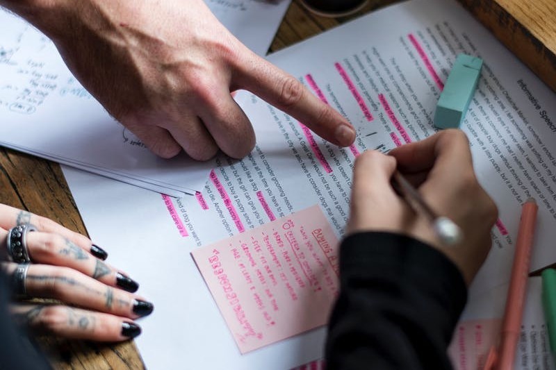 Copywriter Resume Examples, Guide & Templates for 2025