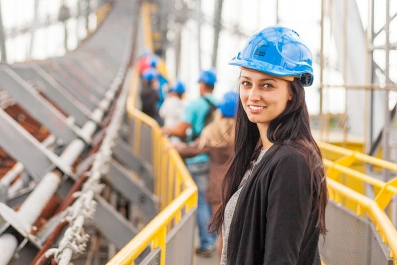 Engineering Cover Letter Examples & Template for 2025