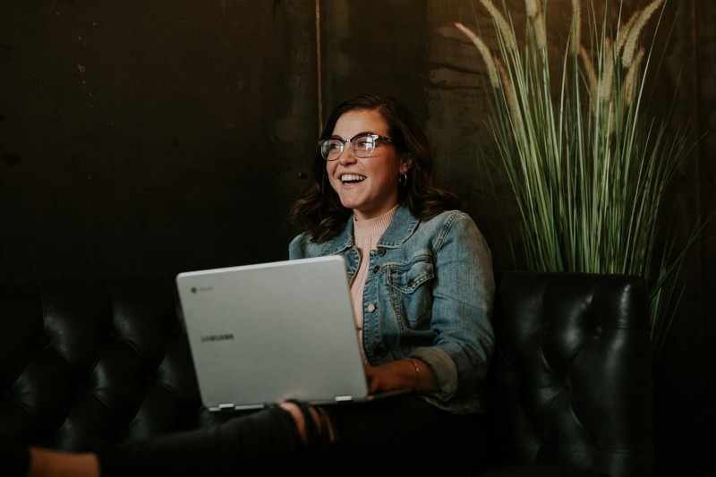 18+ Creative CV Templates to Download in 2025