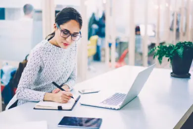 Currículo de copywriter de modelo e dicas para escrever