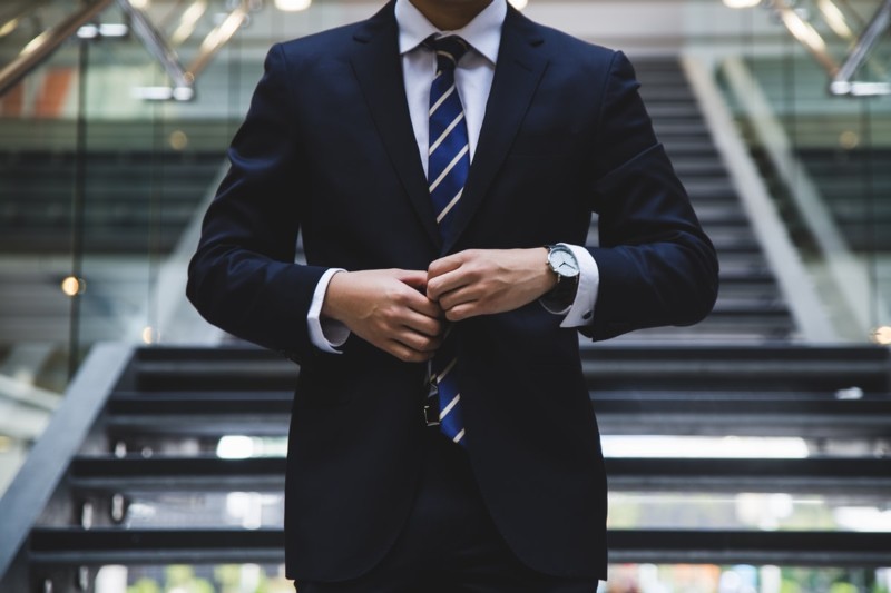 Currículo de advogado: como fazer + modelo de currículo pronto