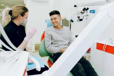 Modelo de currículo de dentista: exemplo pronto e como fazer