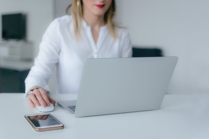 15 modelos de currículos criativos no Powerpoint para baixar