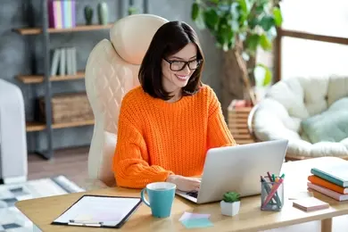 How to Write a CV Personal Statement + Examples