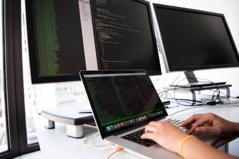 Data Engineer Resume Examples & Guide for 2025