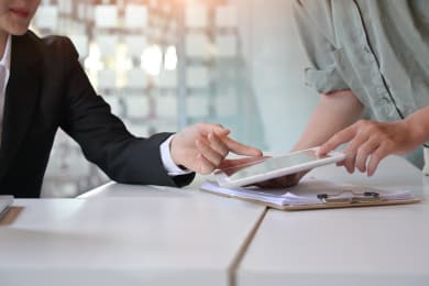 Deloitte Resume: Example & Tips for 2025