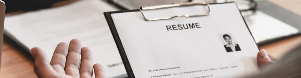 Does Zety Make Your Resume Public? [When & Why?]