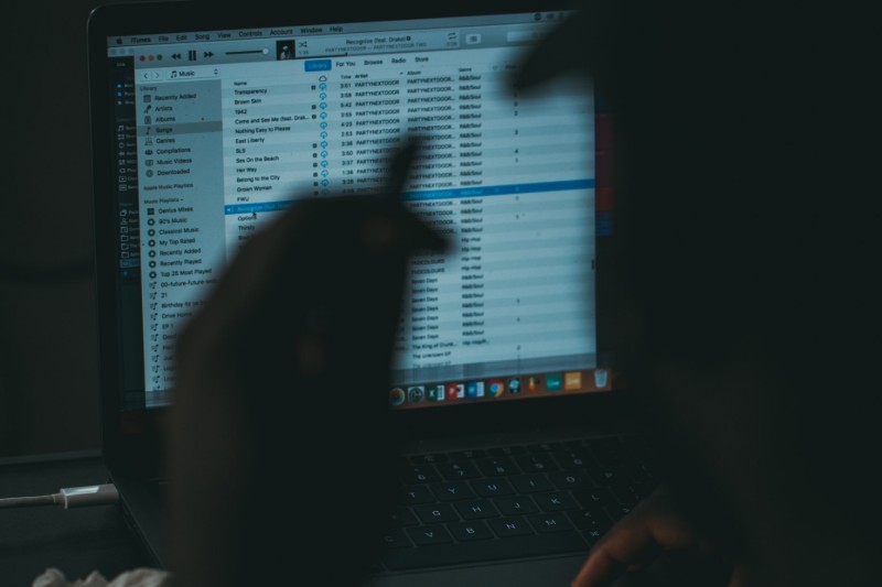 Let's Take This Offline–The Most Annoying Email Pet Peeves