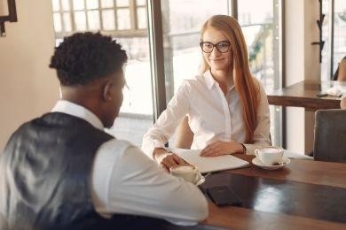 Entrevue d'embauche : 10 questions + exemples de réponses