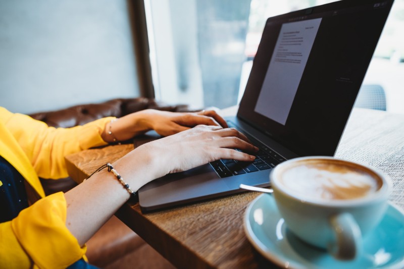 Como colocar no CV experiência profissional não comprovada