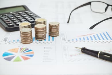 Finance Manager Resume: Example & Writing Guide