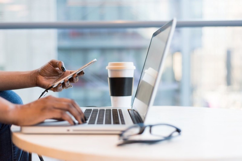 How to List Freelance Work on a Resume + Freelance Resume Samples