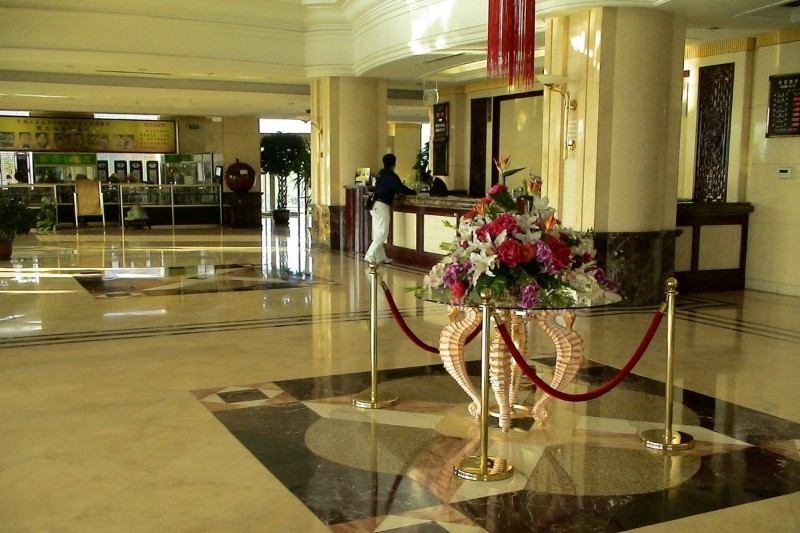 Front Desk Resume: Samples for Agent, Clerk & Associate