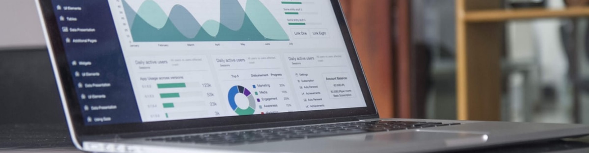 Marketing Director Resume Examples and Guide