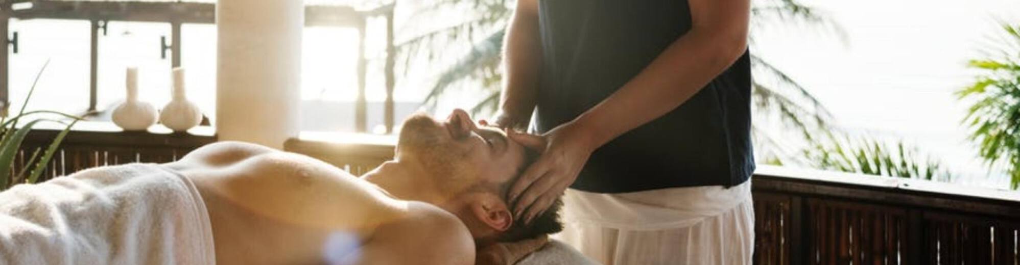 Massage Therapist Resume Sample (Guide & 20+ Examples)