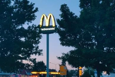 Veja como cadastrar e enviar o currículo McDonald’s online