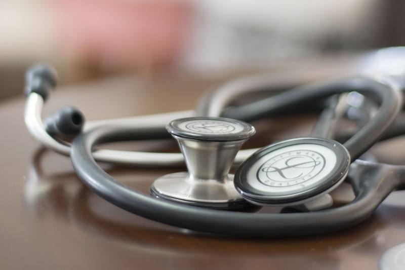 Medical School Resume Sample for Admission & Pre-med Tips