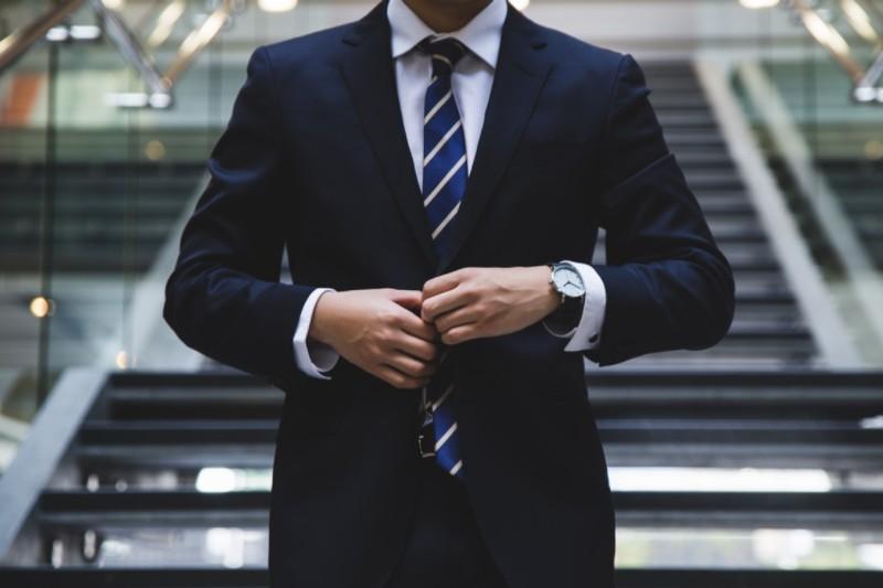 8 Real Estate Agent Resume Examples & Tips for 2025