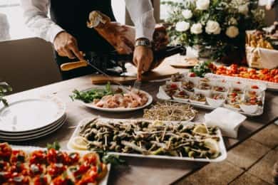 Restaurant Server Resume Examples & Templates for 2025