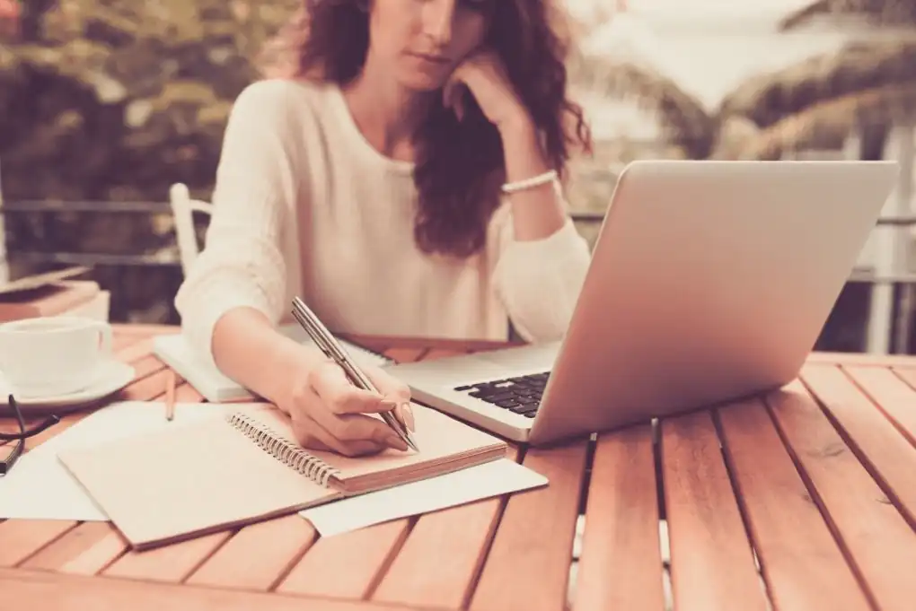 Resume Objective Examples & How-To Guide 