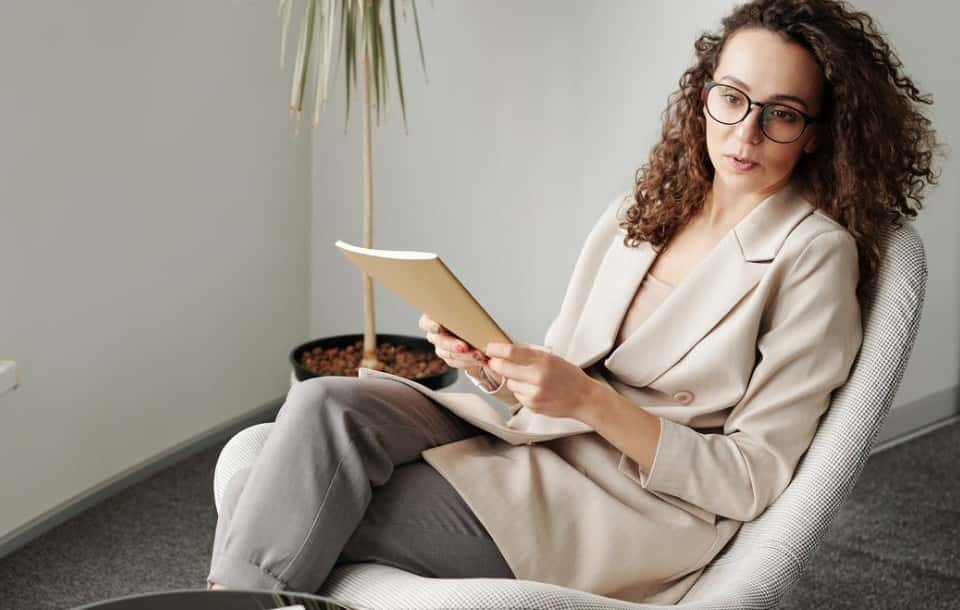 30+ Second Interview Questions & How to Answer (Examples)