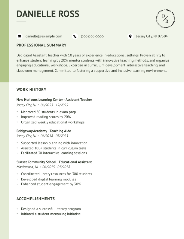 Creative Assistant Teacher Resume Template: Green color
