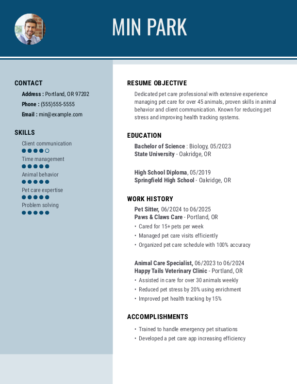 Creative Pet Sitter Resume Template: Blue color